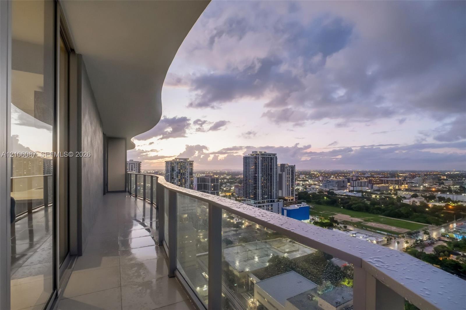 1400 Biscayne Blvd # 2906, Miami FL 33132