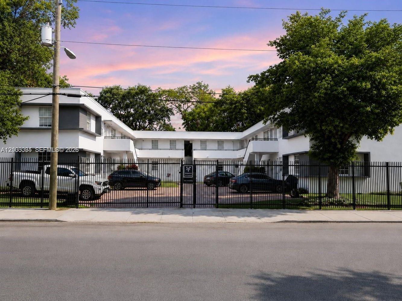 551 NE 62nd St # 6, Miami FL 33138