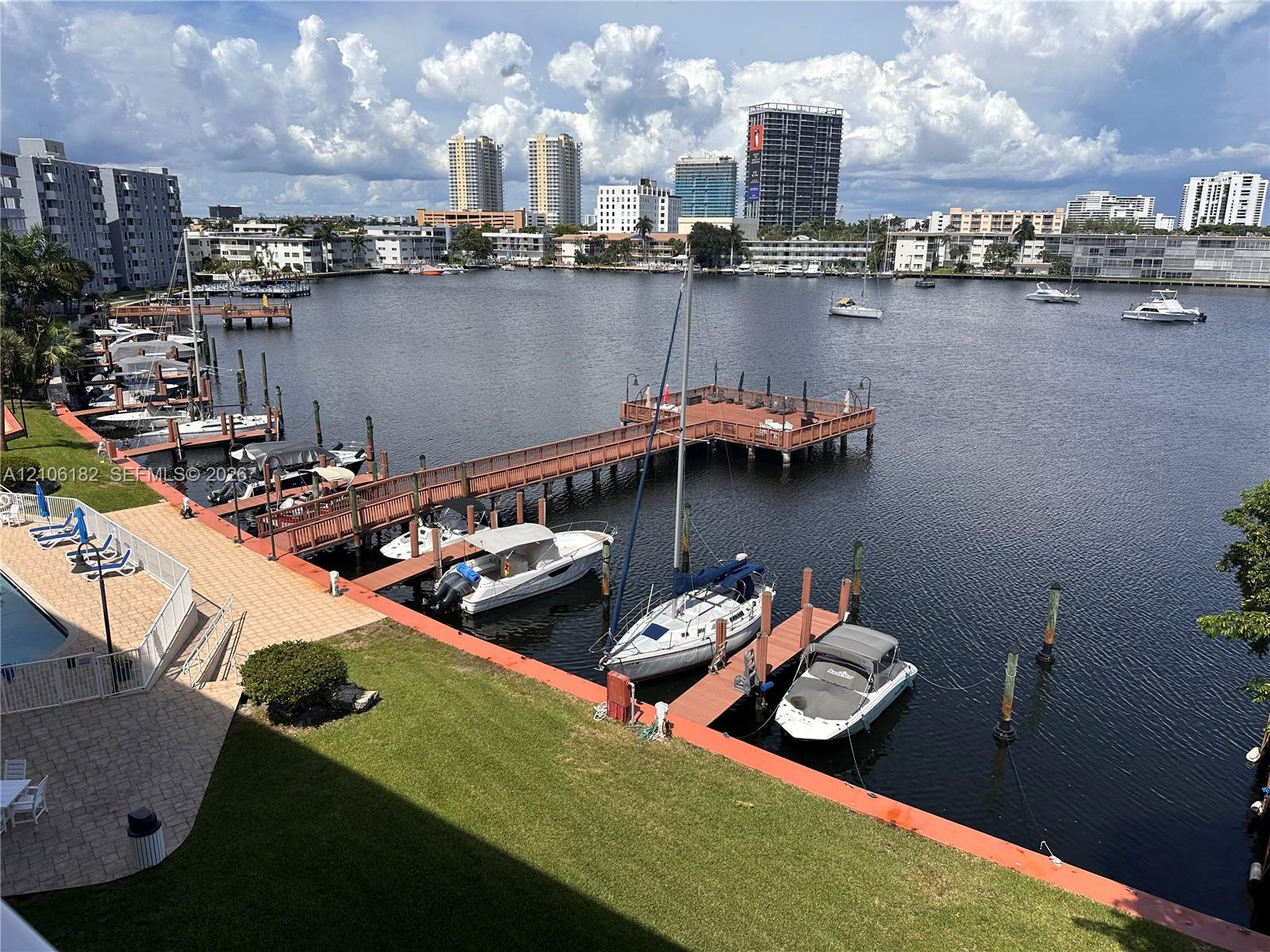 400 Golden Isles Dr # 40, Hallandale Beach FL 33009