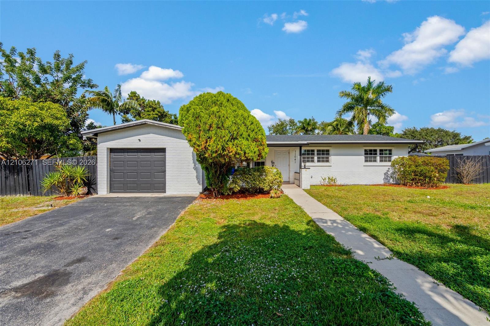 11041 NW 21st St, Pembroke Pines FL 33026