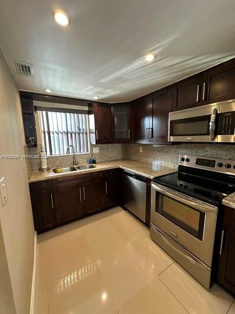 220 NW 87th Ave # K212, Miami FL 33172