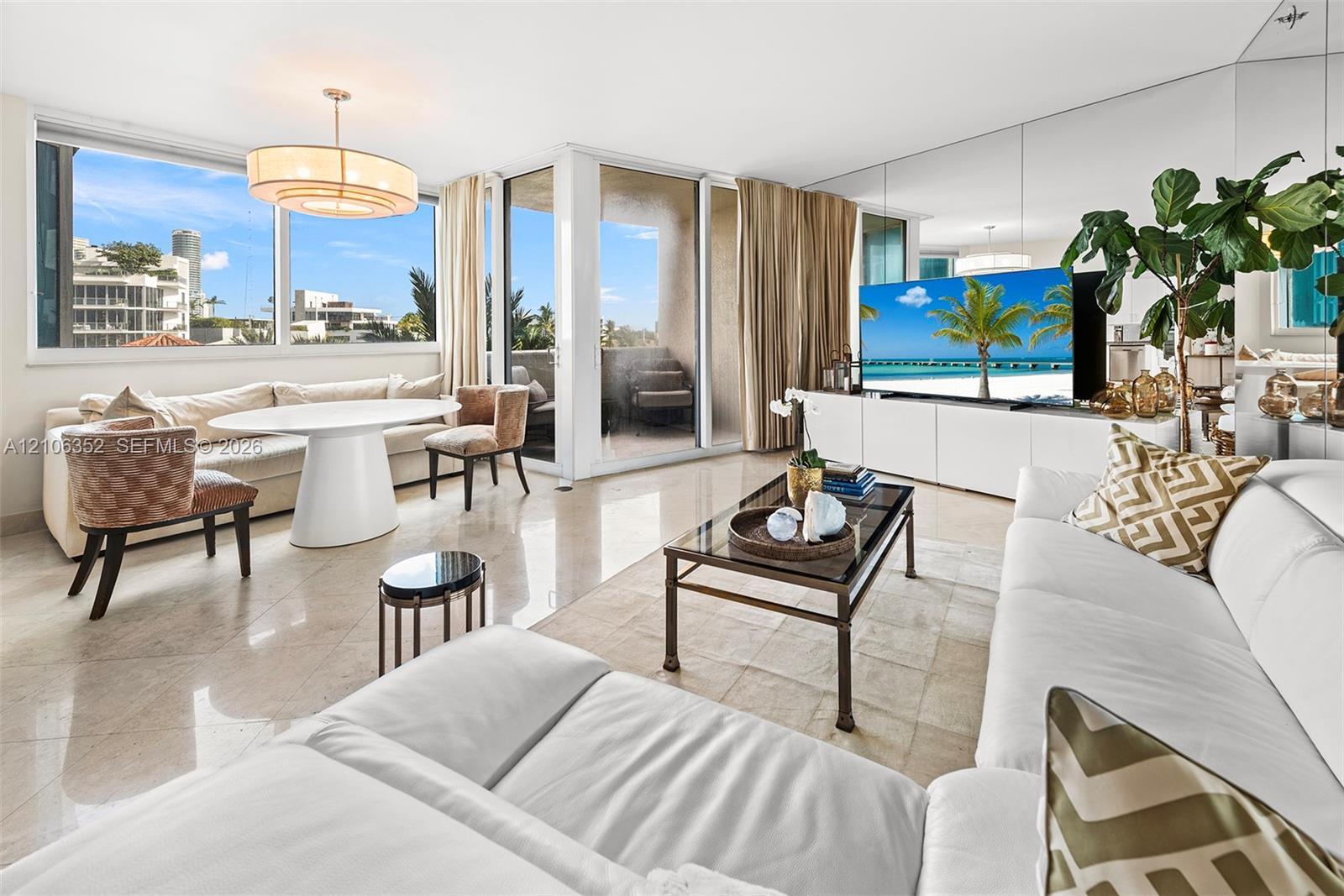 300 S Pointe Dr # 504, Miami Beach FL 33139