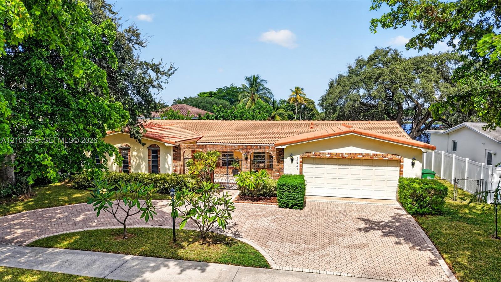 10541 Taft St, Pembroke Pines FL 33026