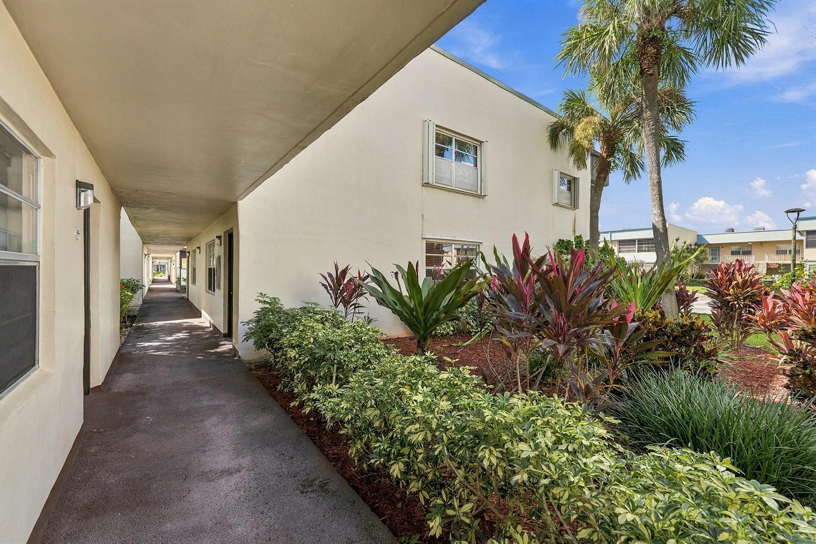 447 BURGUNDY J # J, Delray Beach FL 33484
