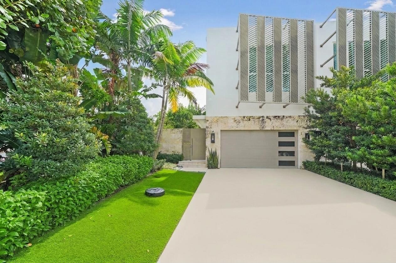 724 N LAKE Avenue N, Delray Beach FL 33483