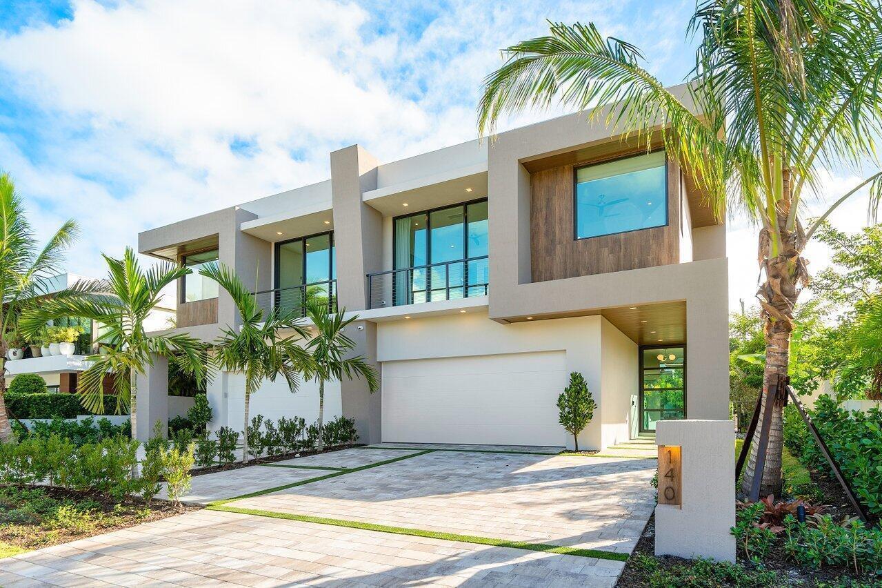 140 NE WAVECREST Way, Boca Raton FL 33432