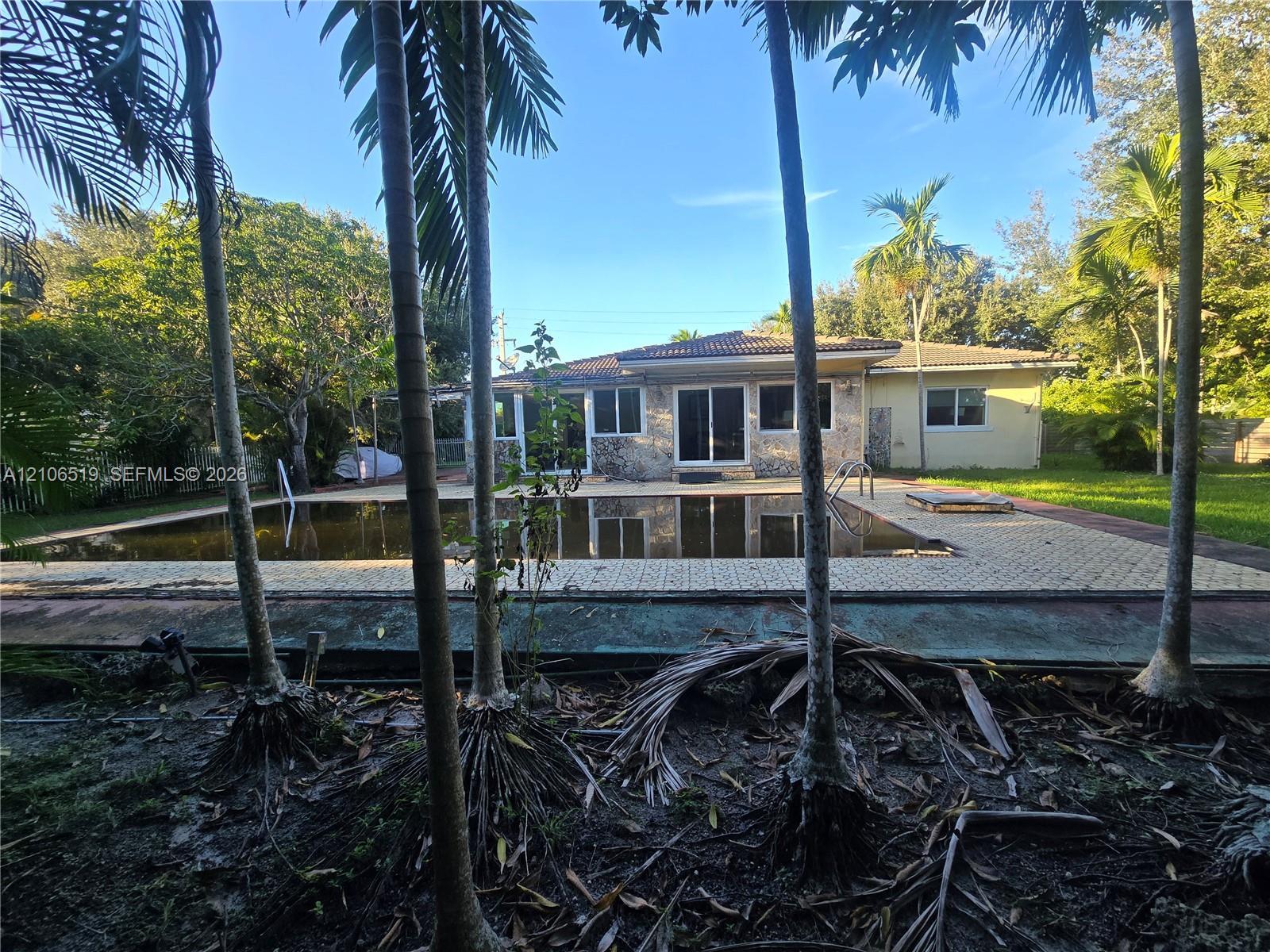 350 NE 107th St, Miami Shores FL 33161