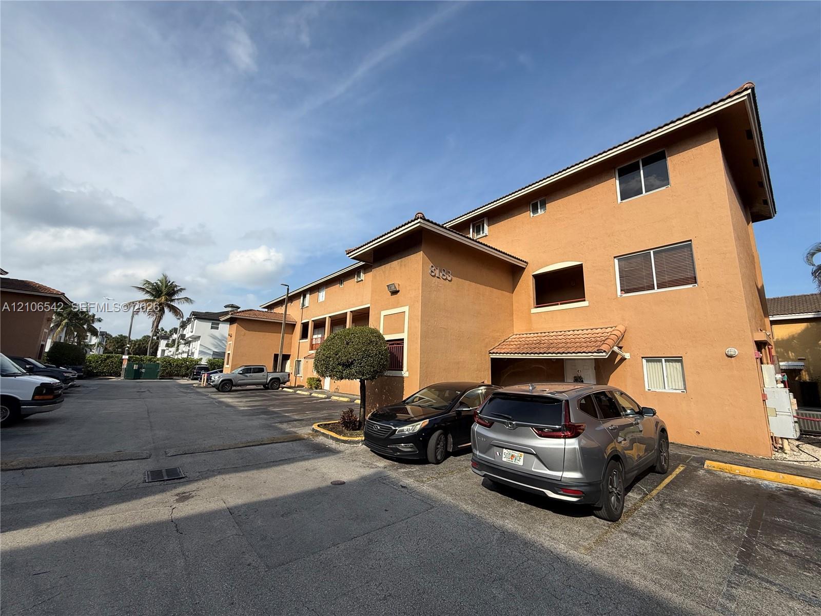 8183 NW 8th St # C5, Miami FL 33126