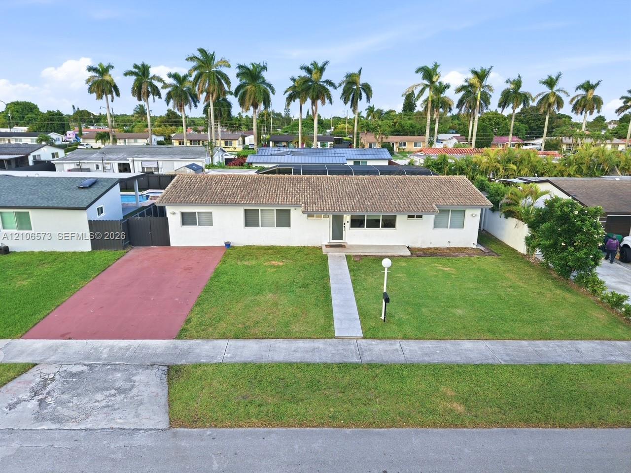 9551 SW 49th St, Miami FL 33165