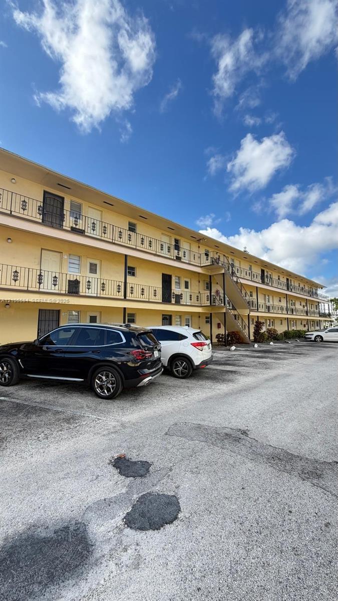 20201 NE 29th Ct # D106, Aventura FL 33180