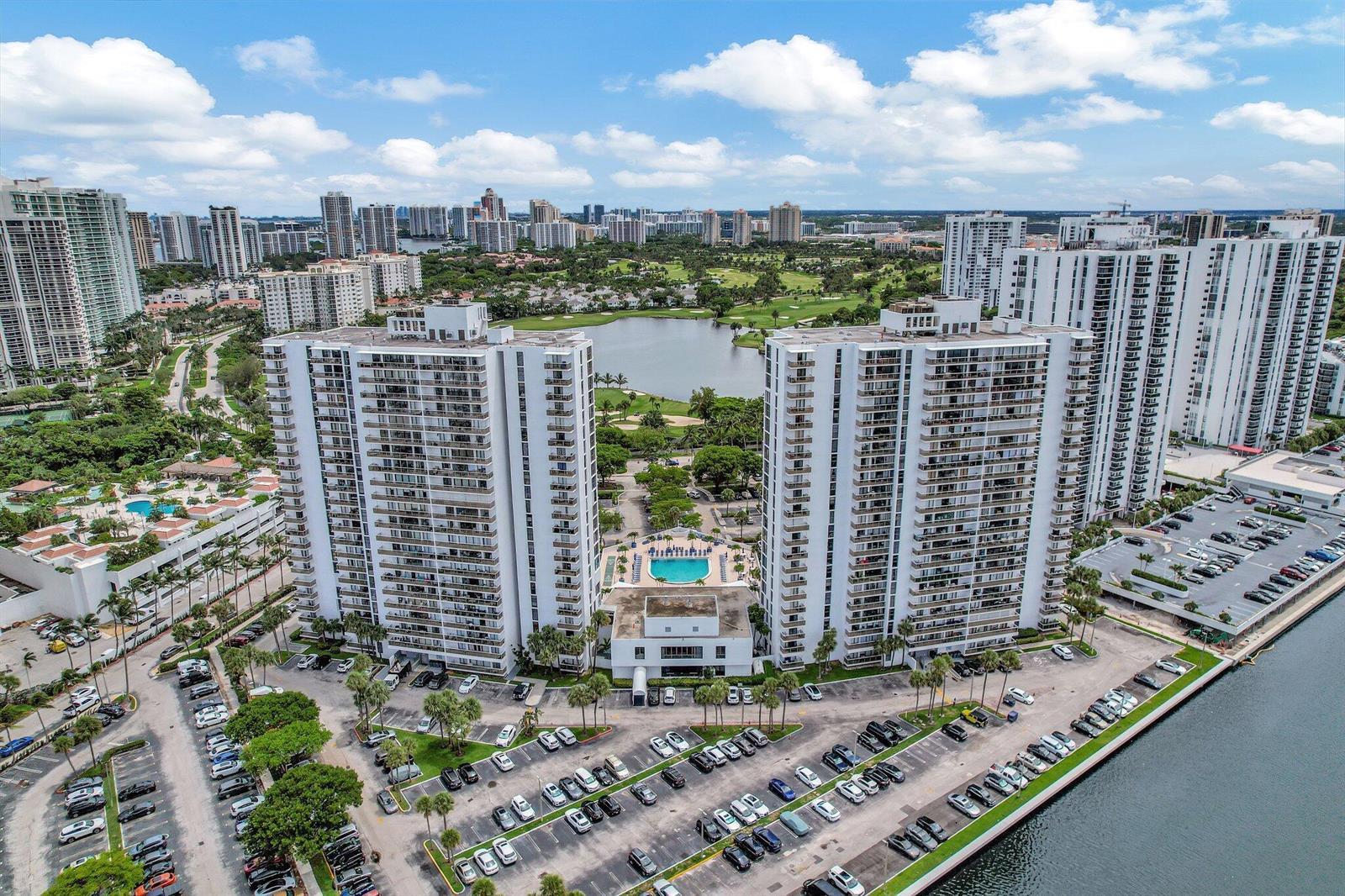 3701 N COUNTRY CLUB Drive # 907, Aventura FL 33180