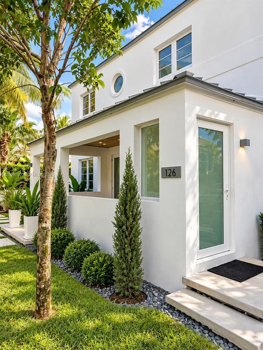 126 NE 43rd St # 2, Miami FL 33137
