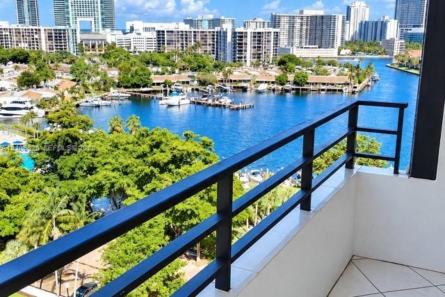 500 Three Islands Blvd # 822, Hallandale Beach FL 33009