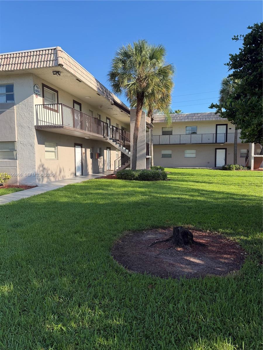 6800 Nova Dr # 1, Davie FL 33317