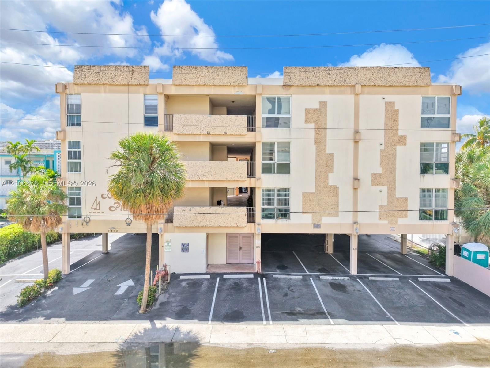 2420 Diana Dr # 306, Hallandale Beach FL 33009