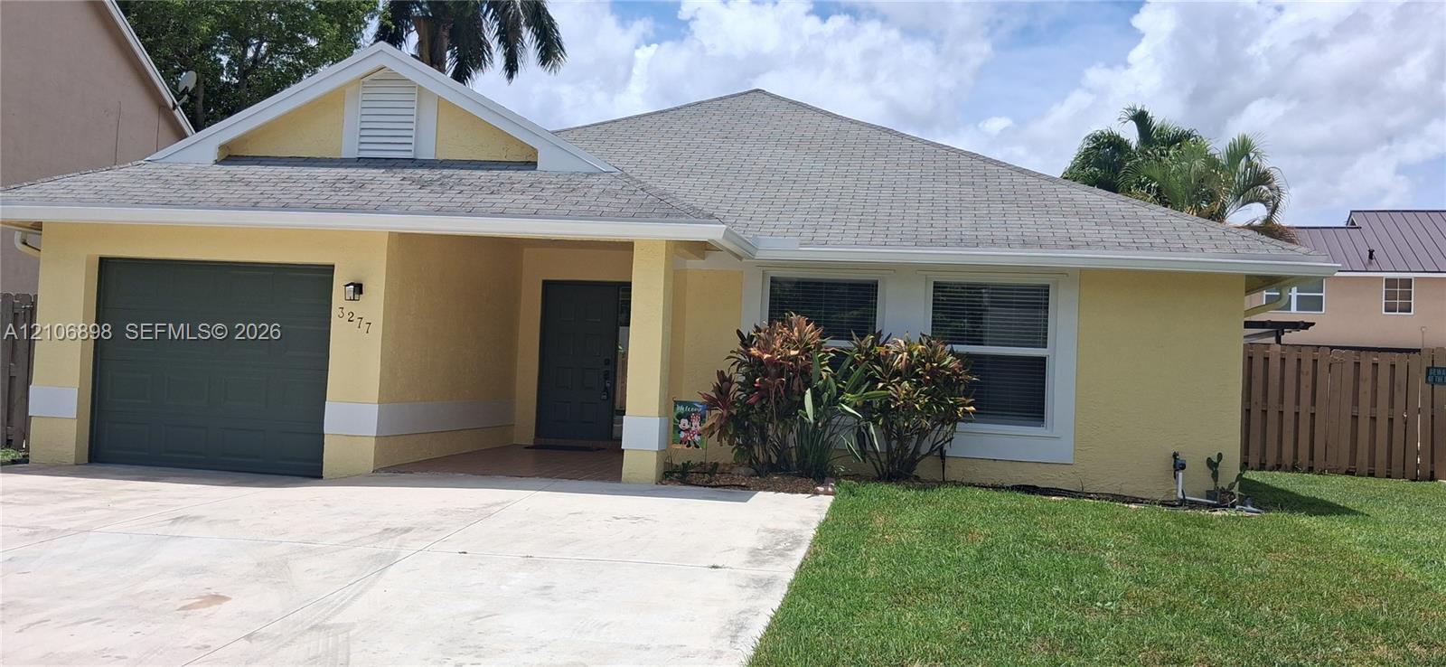 3277 NW 123rd Ave, Sunrise FL 33323