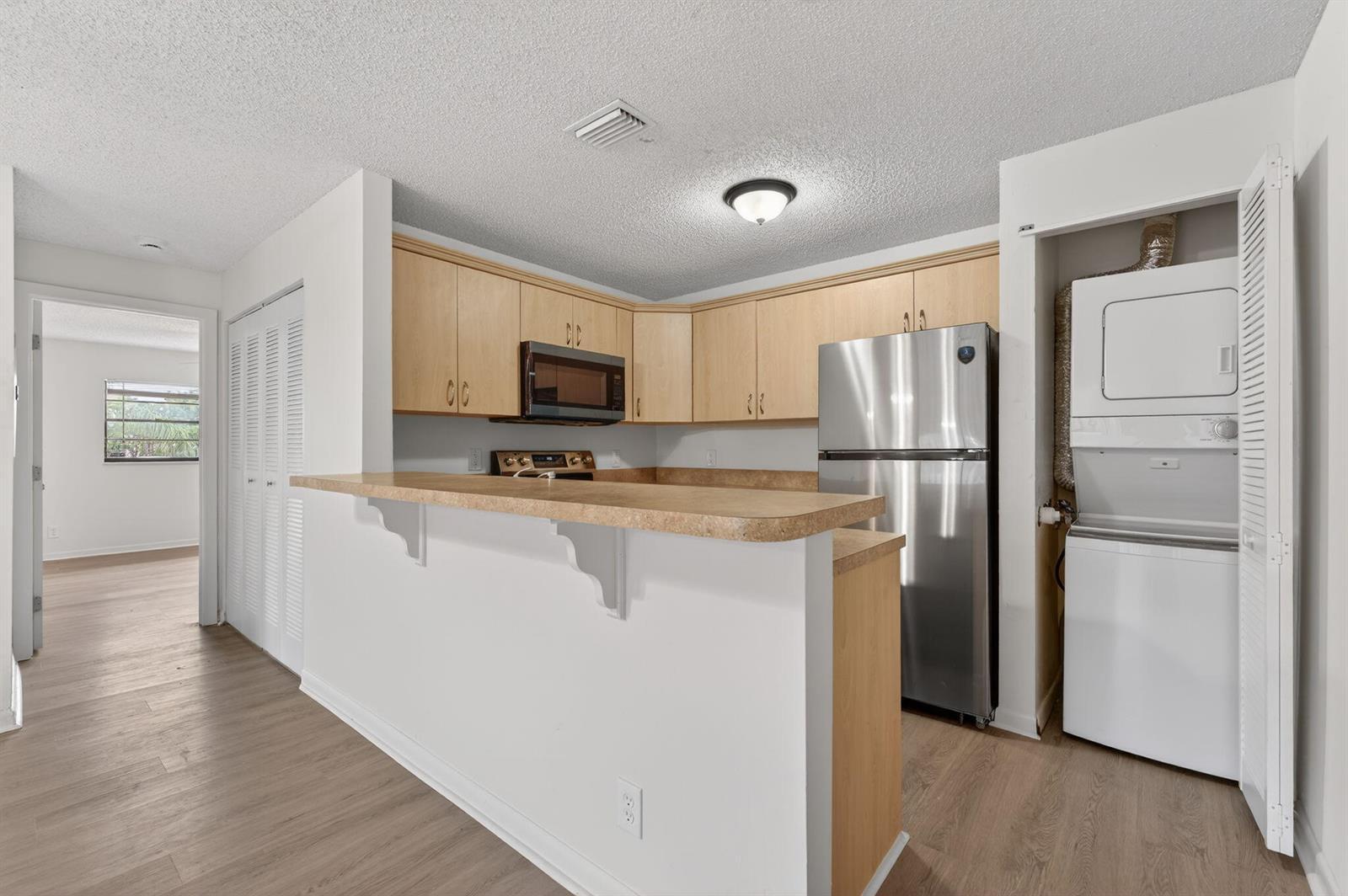 4983 NW 95th Avenue, Sunrise FL 33351