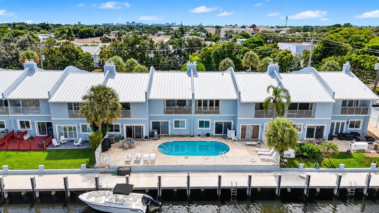 2107 NE 44th Street, Lighthouse Point FL 33064