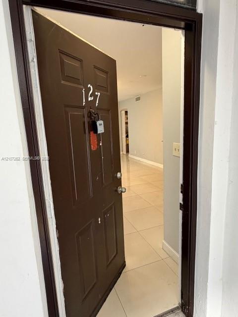 216 Lake Pointe Dr # 127, Oakland Park FL 33309
