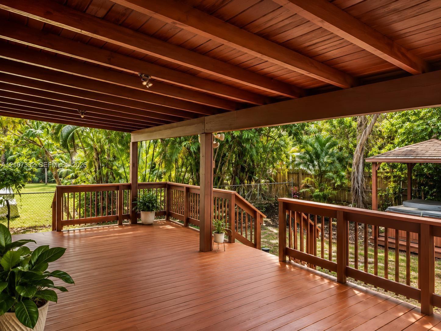 164 Navajo St, Miami Springs FL 33166