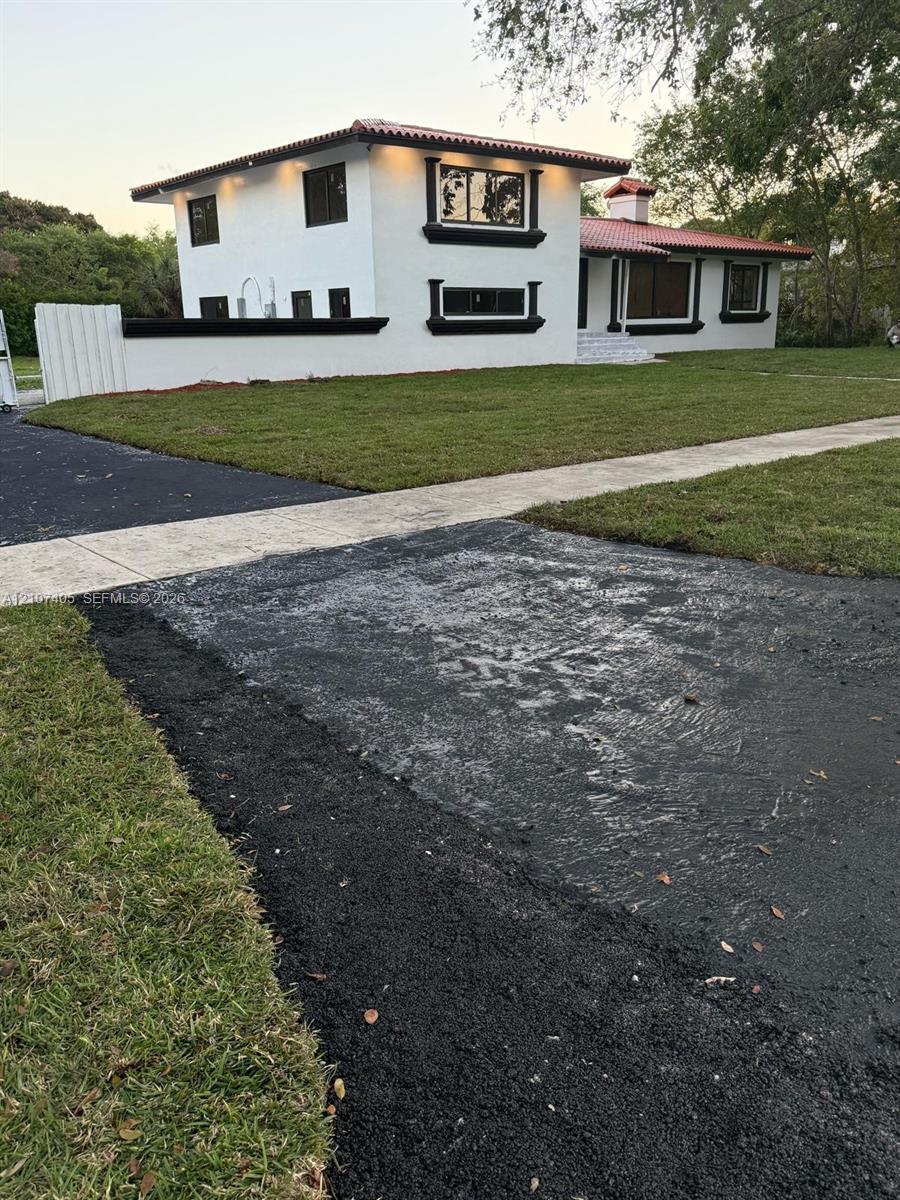 60 NW 143rd St, Miami FL 33168