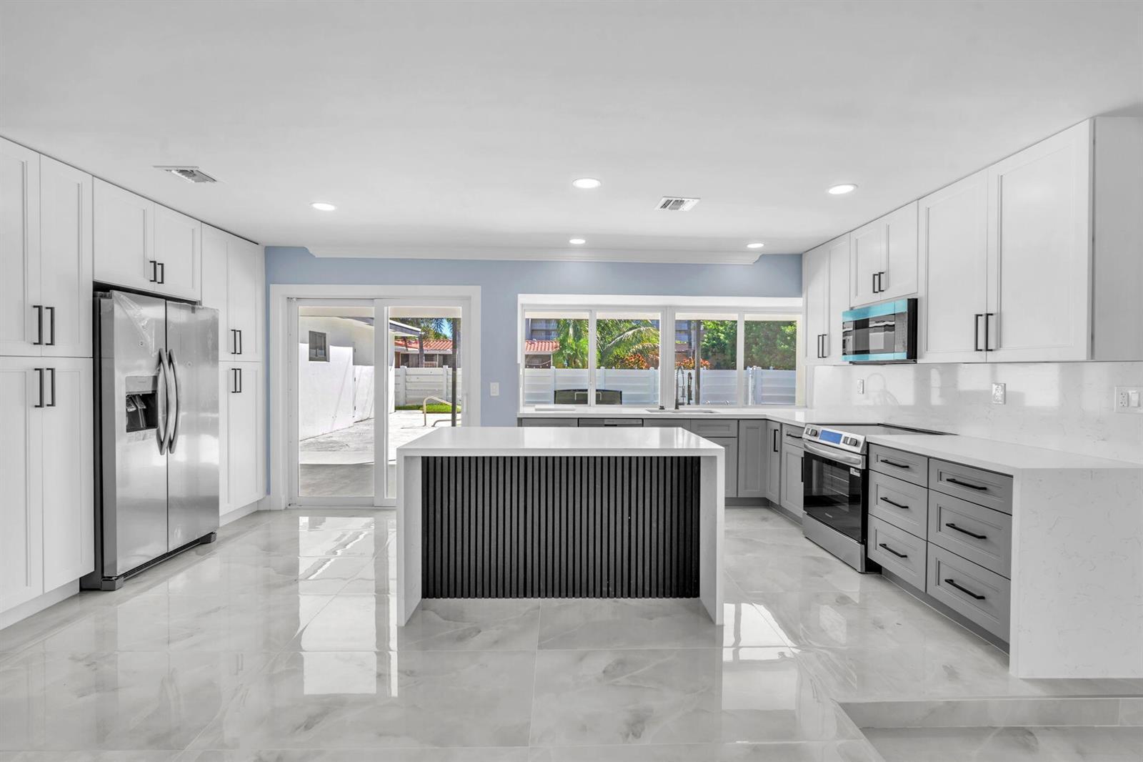 5000 ADAMS Street, Hollywood FL 33021