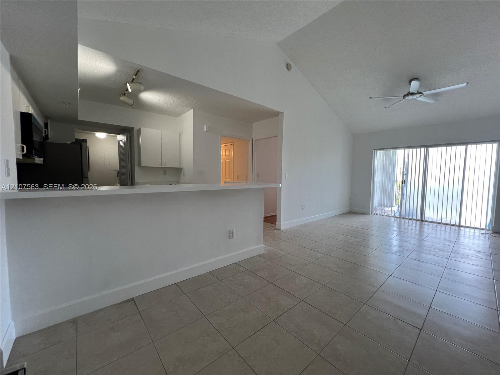 2640 S University Dr # 320, Davie FL 33328
