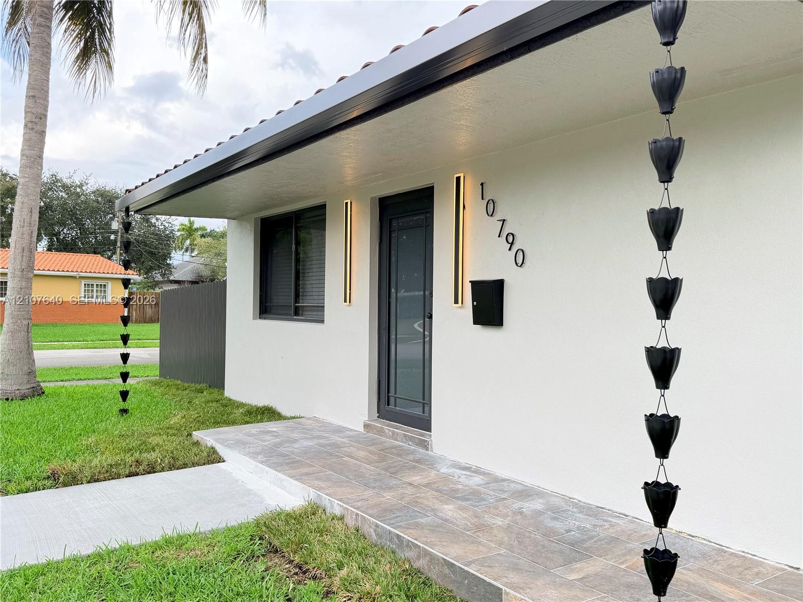 10790 SW 57th Ter, Miami FL 33173