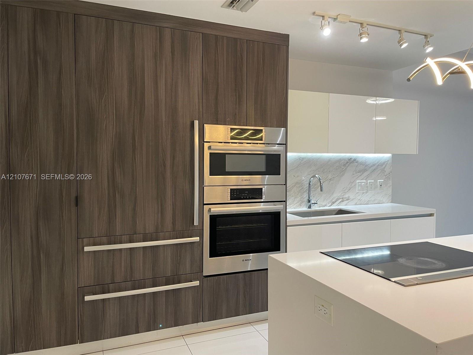 851 NE 1st Ave # 4306, Miami FL 33132