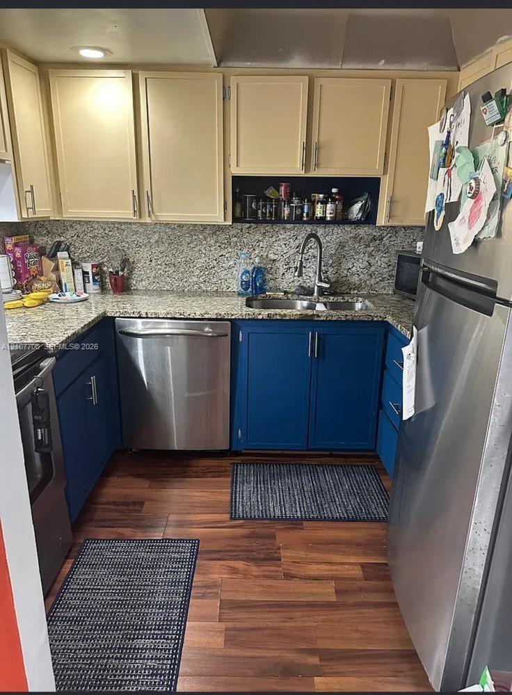 840 SW 74th Ave, North Lauderdale FL 33068