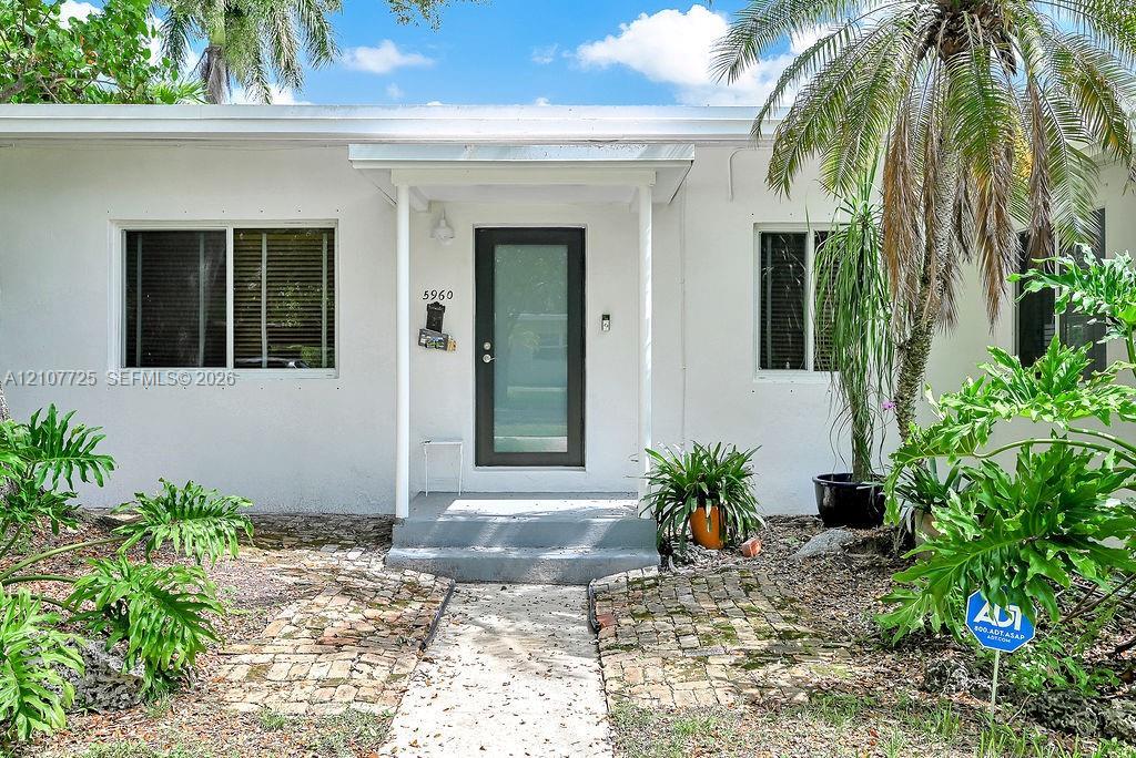 5960 SW 47th St # 1, Miami FL 33155