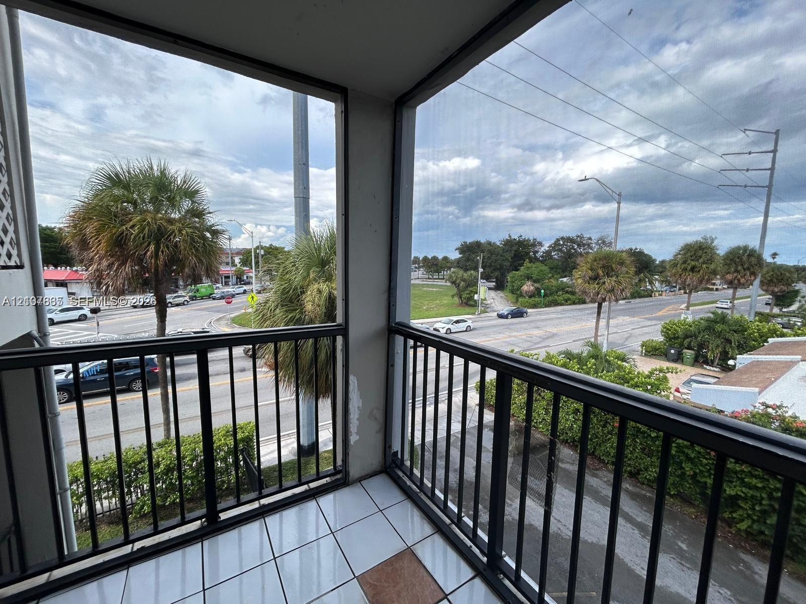 13455 NE 10th Ave # 304, North Miami FL 33161