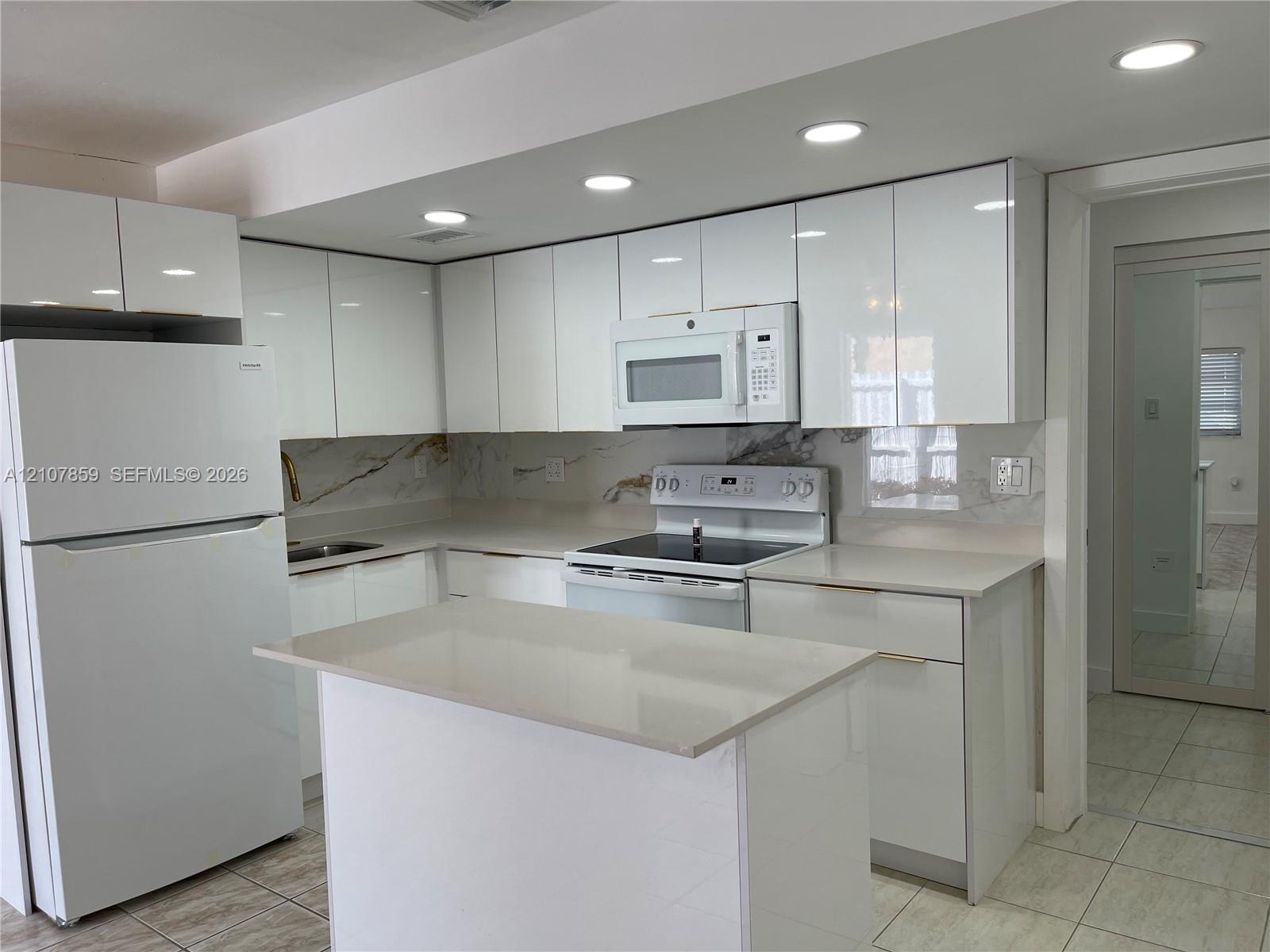 1405 NW 121st St # 1, North Miami FL 33167