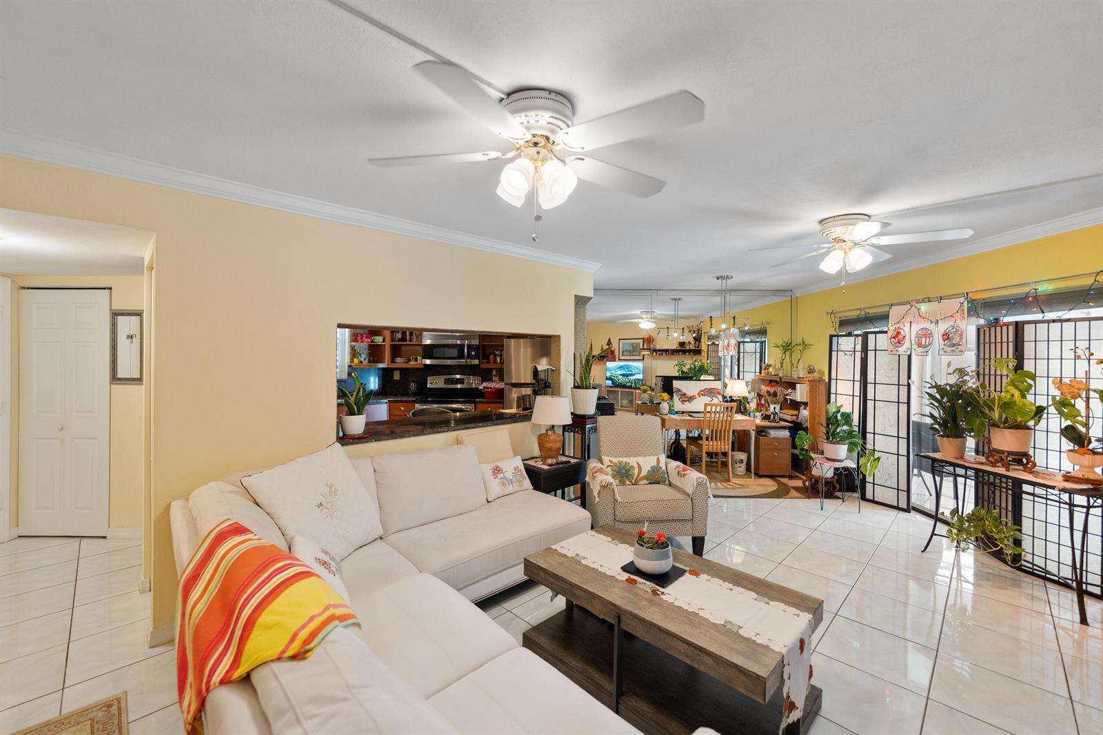 6555 W BROWARD Boulevard # 403, Plantation FL 33317