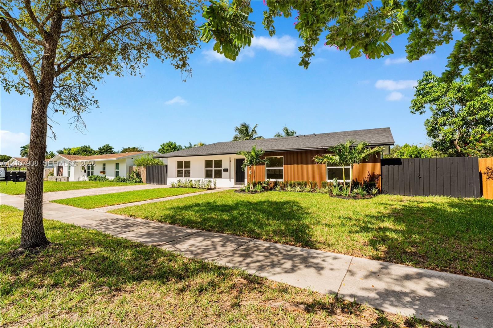 9261 SW 183rd Ter, Palmetto Bay FL 33157