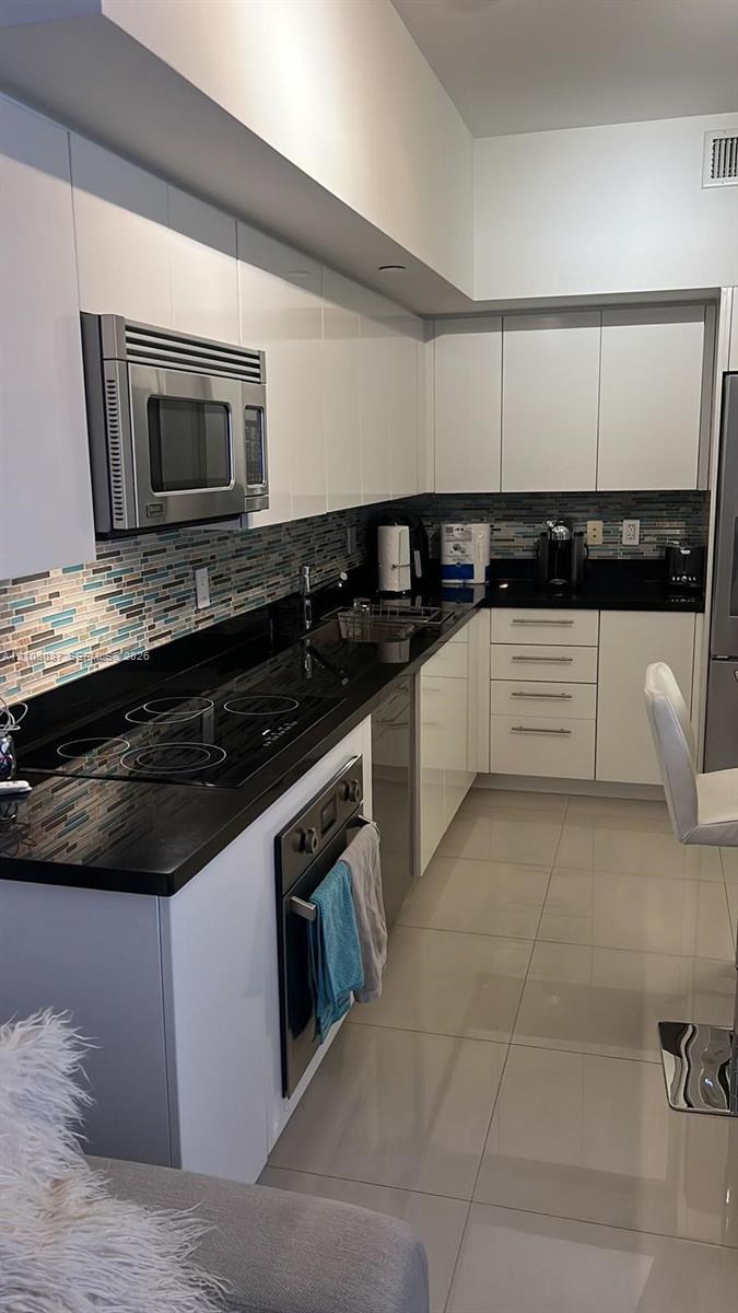 92 SW 3rd St # 5008, Miami FL 33130