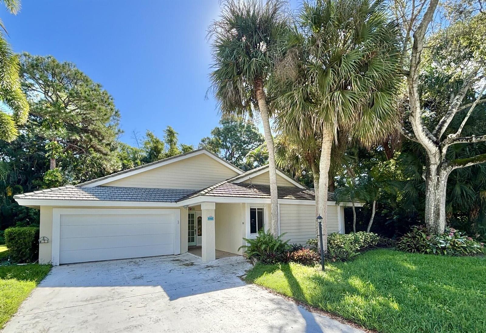 5762 Peachwood Court, Jupiter FL 33458