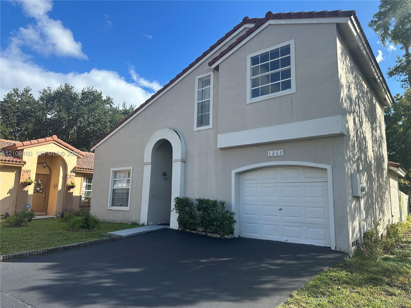 1262 NW 126th Ave, Sunrise FL 33323