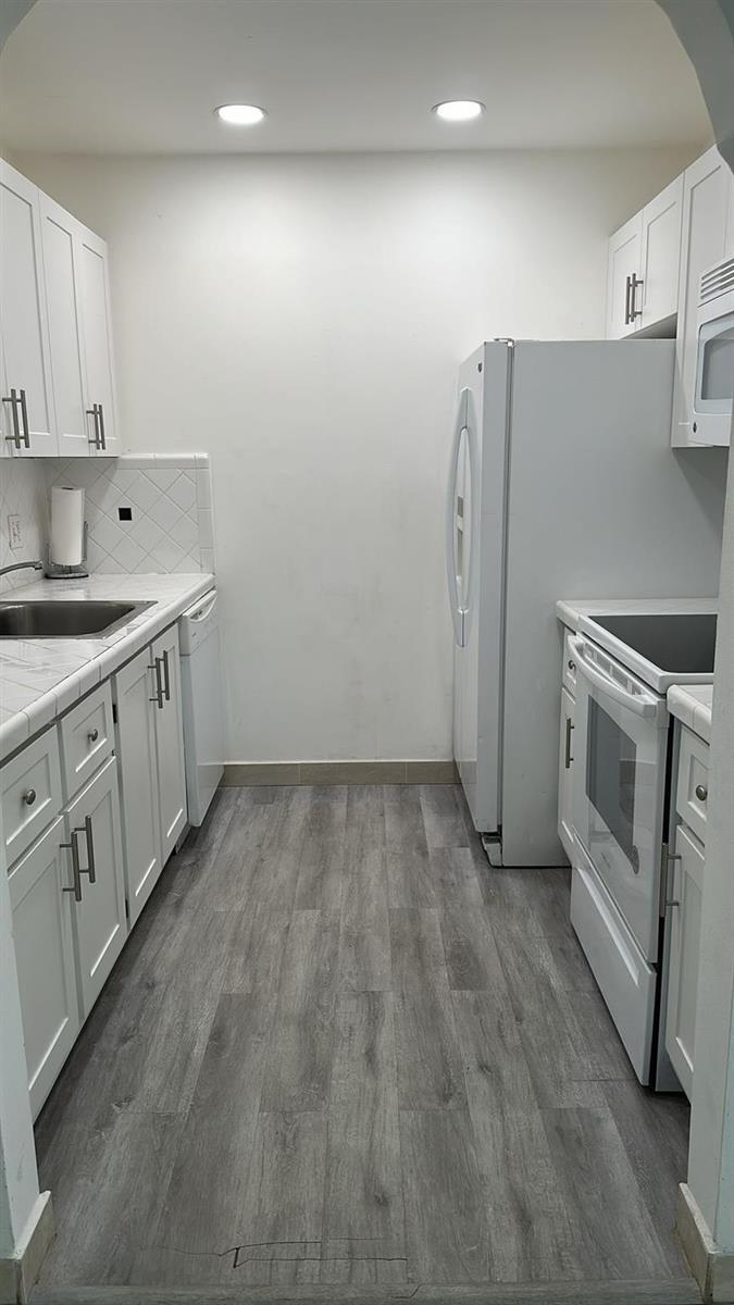 1401 SW 135TH Terrace # 411H, Pembroke Pines FL 33027