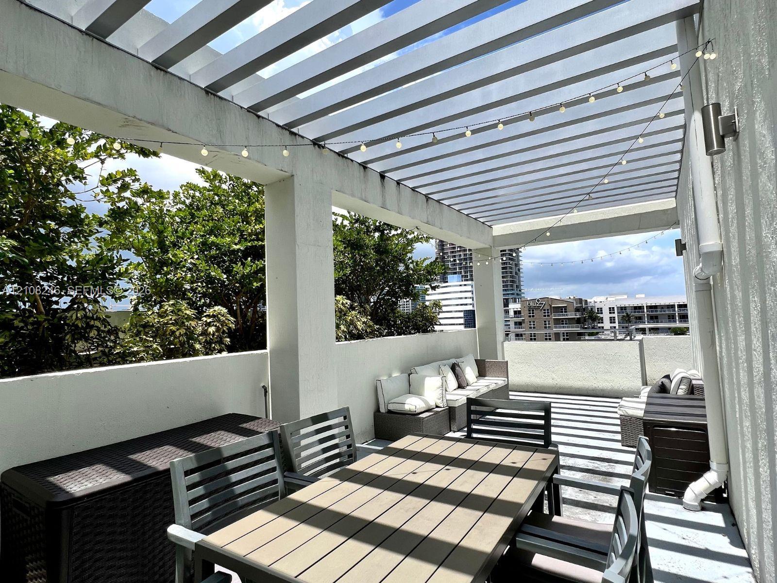 321 NE 26th St # 910, Miami FL 33137