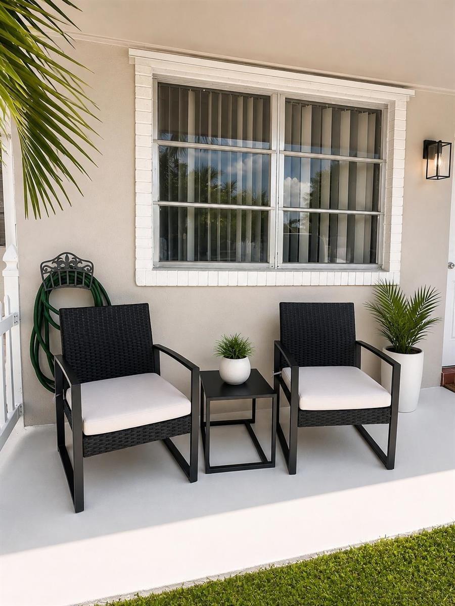 820 N GOLF Drive, Hollywood FL 33021