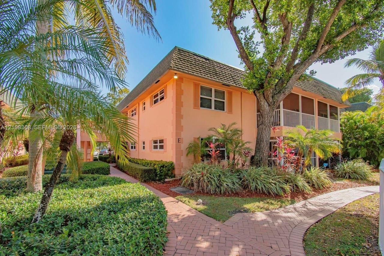 770 SE 2nd Ave # E201, Deerfield Beach FL 33441