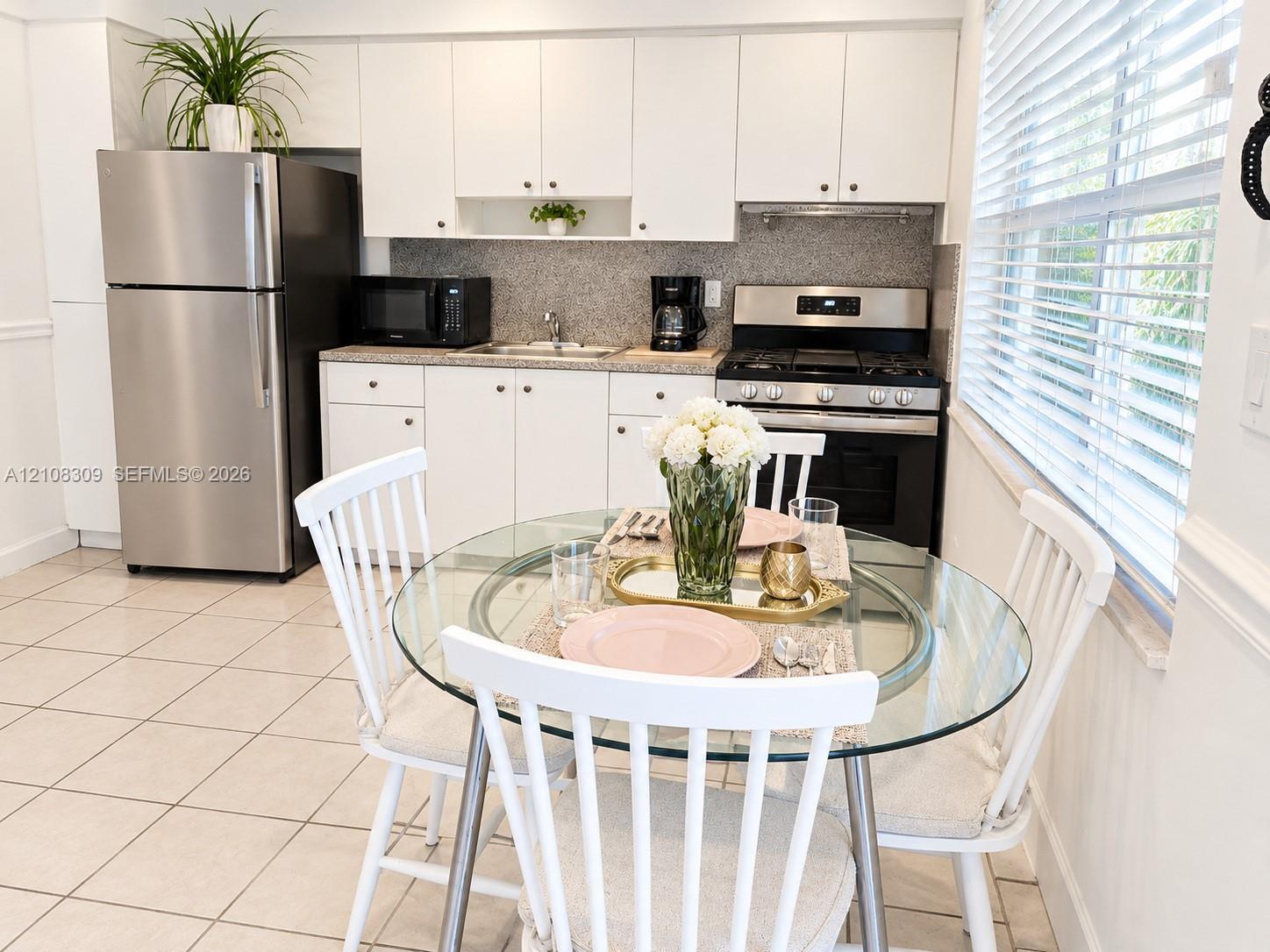 524 Washington Ave # 203, Miami Beach FL 33139