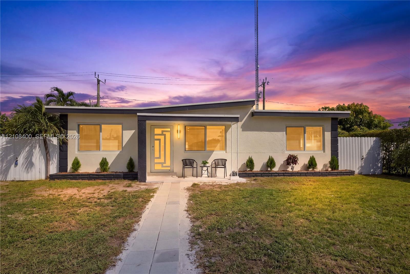 2551 SW 53rd Ave, West Park FL 33023
