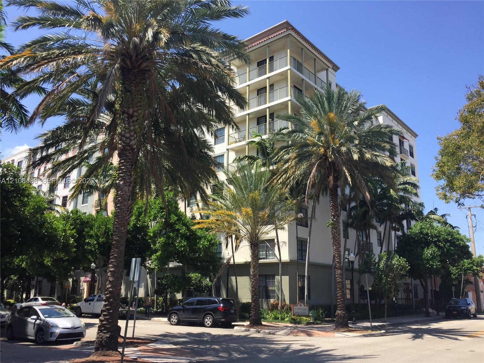 1919 Van Buren St # 219A, Hollywood FL 33020