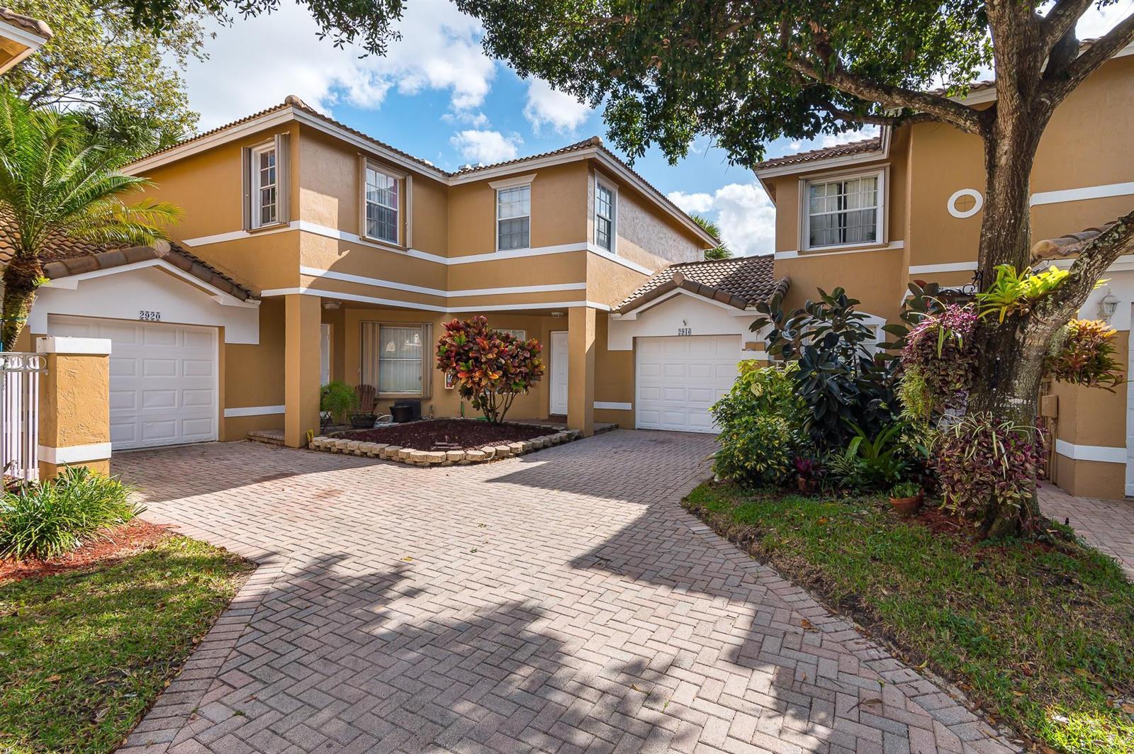 2916 NW 99th Terrace, Sunrise FL 33322