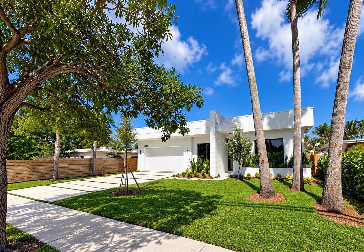1781 NE 18TH Street, Fort Lauderdale FL 33305