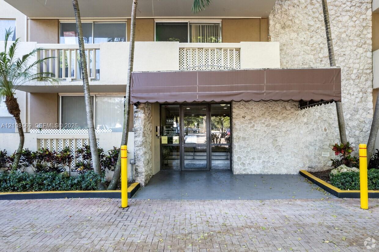 1800 Sans Souci Blvd # 105, North Miami FL 33181