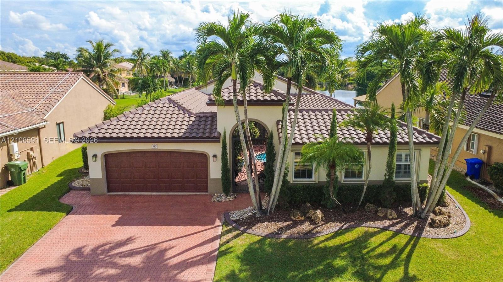 415 SW 200th Ter, Pembroke Pines FL 33029