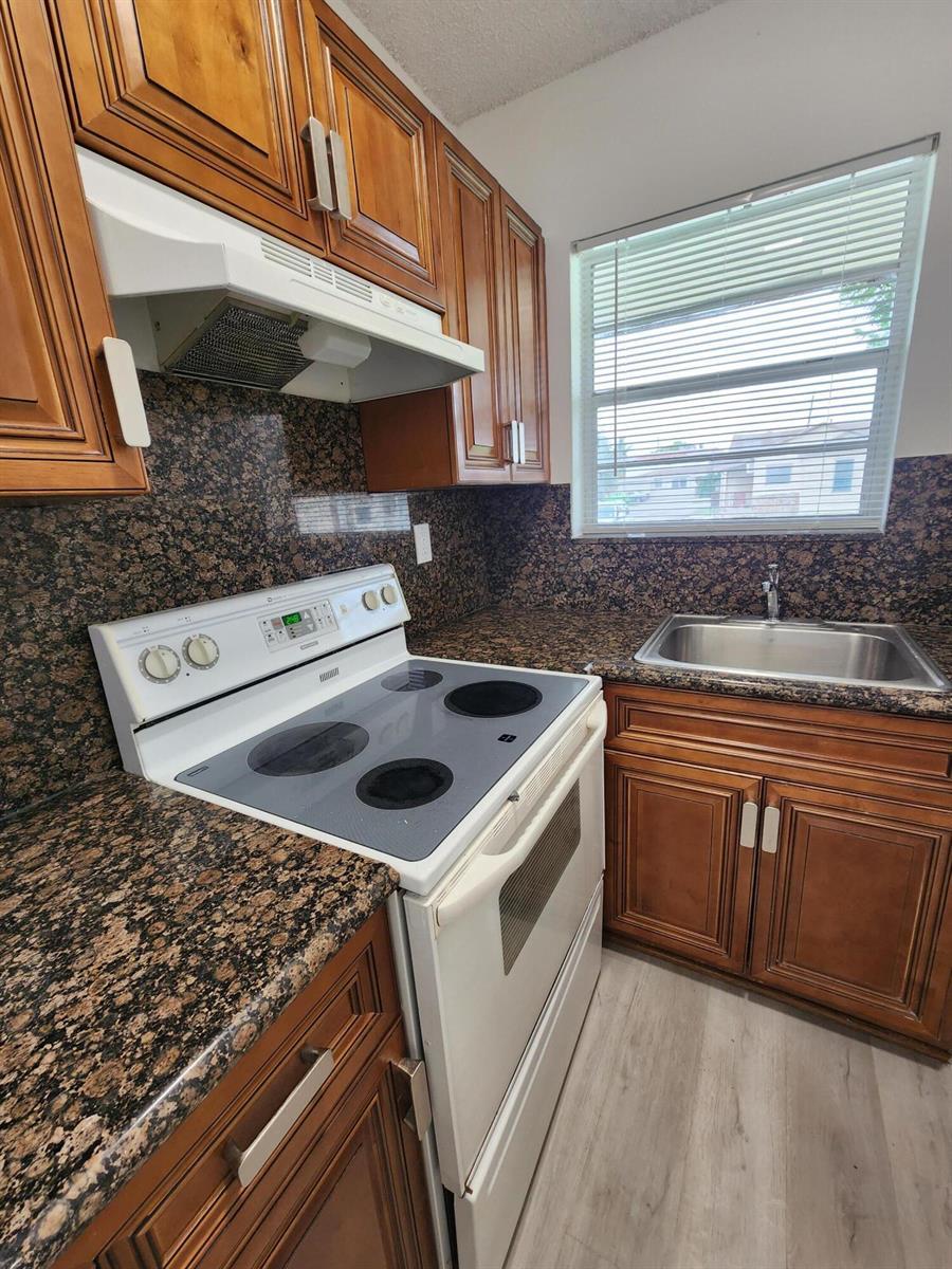 2466 Lincoln Street # 1, Hollywood FL 33020